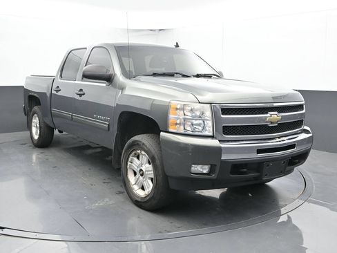 Used 2011 Chevrolet Silverado 1500 LT w/ All-Star Edition AWD/4WD image 6