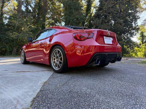 Used 2013 Scion FR-S image 27