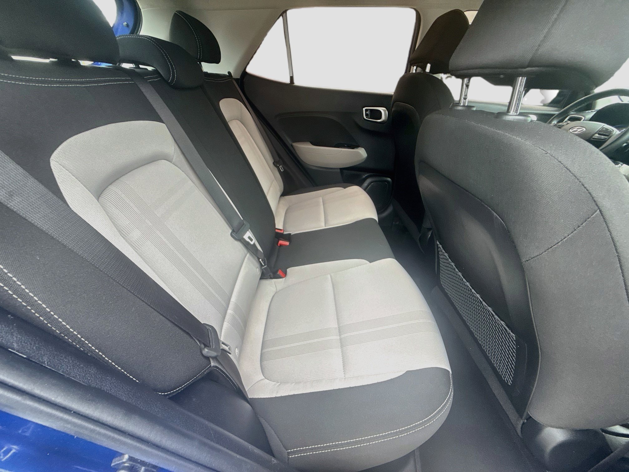 Used 2023 Hyundai Venue SEL FWD image 25