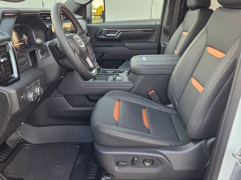 New 2026 GMC Sierra 2500 AT4 image 9