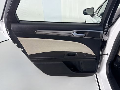 Used 2018 Ford Fusion S image 26