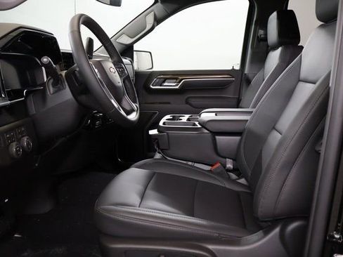 New 2026 Chevrolet Silverado 1500 LT w/ Z71 Off-Road Package AWD/4WD image 11