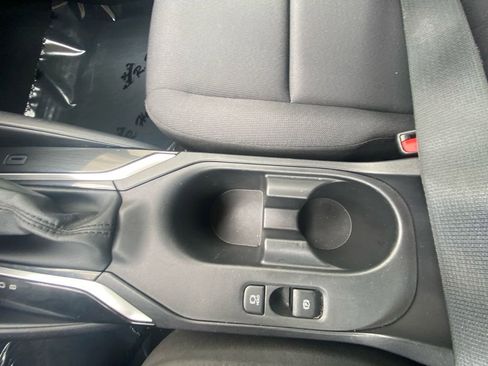 Used 2025 Toyota Corolla LE FWD image 23