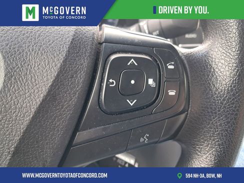 Used 2015 Toyota Camry LE FWD image 19