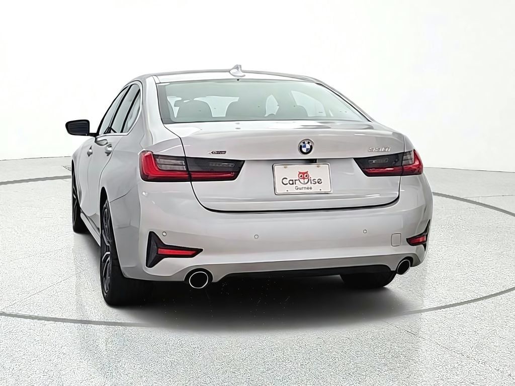 Used 2019 BMW 330i xDrive Sedan w/ Driving Assistance Package AWD/4WD image 5