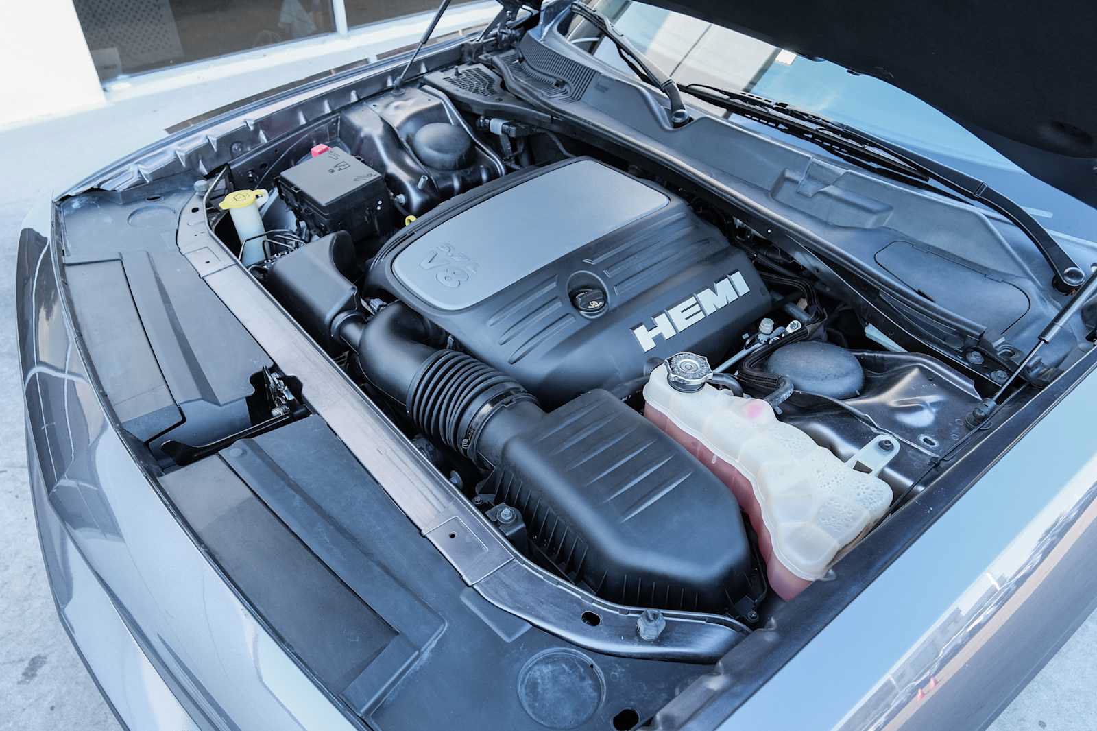 Used 2016 Dodge Challenger R/T w/ Driver Convenience Group RWD image 45