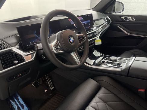 Certified 2024 BMW X5 xDrive40i w/ M Sport Package AWD/4WD image 14
