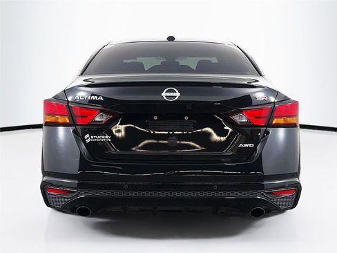Used 2023 Nissan Altima 2.5 SR w/ SR Premium Package AWD/4WD image 6