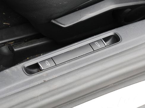 Used 2021 Porsche 718 Boxster image 29