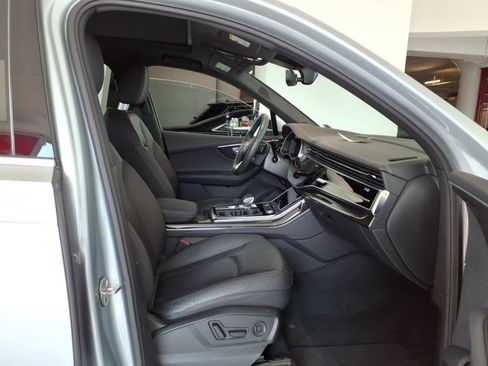 Used 2023 Audi Q7 3.0T Premium Plus w/ Premium Plus Package AWD/4WD image 21