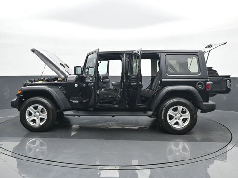 Used 2021 Jeep Wrangler Unlimited Sport image 27
