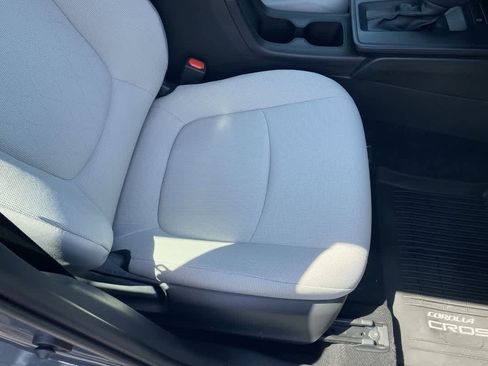 Used 2026 Toyota Corolla Cross L image 23