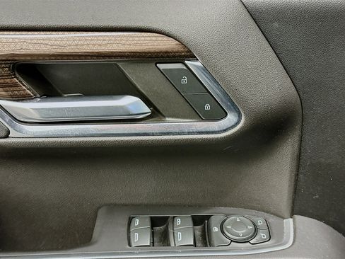 Used 2023 Chevrolet Silverado 1500 LT image 15