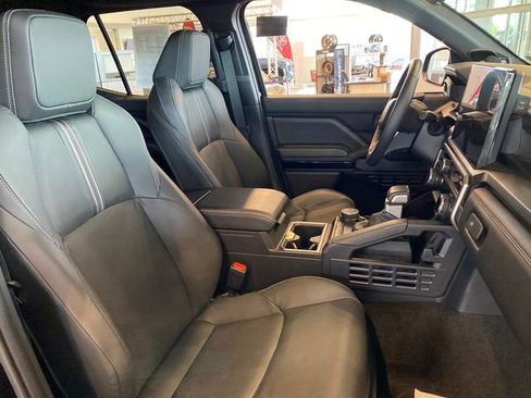 Certified 2025 Toyota 4Runner Limited AWD/4WD image 22