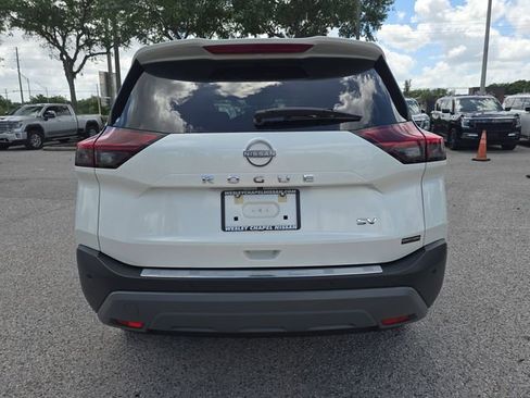 Certified 2023 Nissan Rogue SV image 7