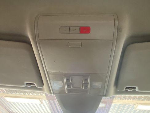 Used 2018 Volkswagen Atlas SE image 33