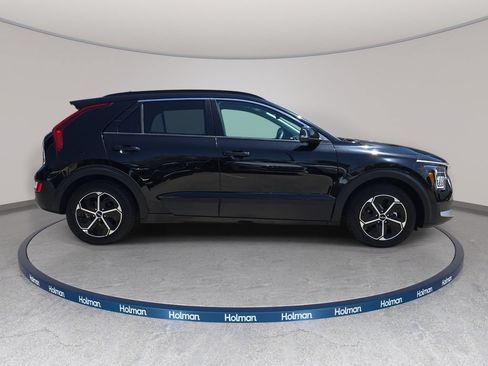 Used 2023 Kia Niro EX FWD image 5