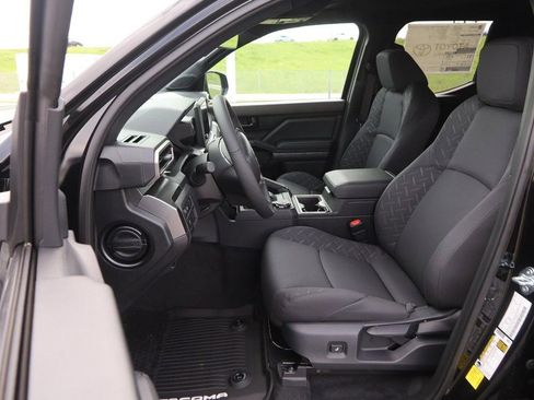 New 2026 Toyota Tacoma SR5 AWD/4WD image 8