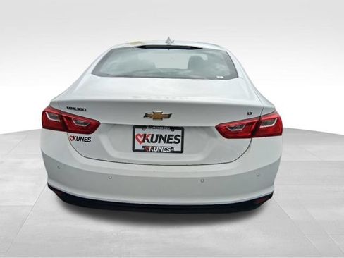 Used 2023 Chevrolet Malibu LT w/ Driver Confidence Package FWD image 7