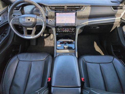 Certified 2024 Jeep Grand Cherokee L Limited w/ Luxury Tech Group II image 28