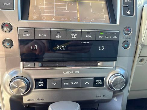 Used 2015 Lexus GX 460 w/ Premium Package AWD/4WD image 21