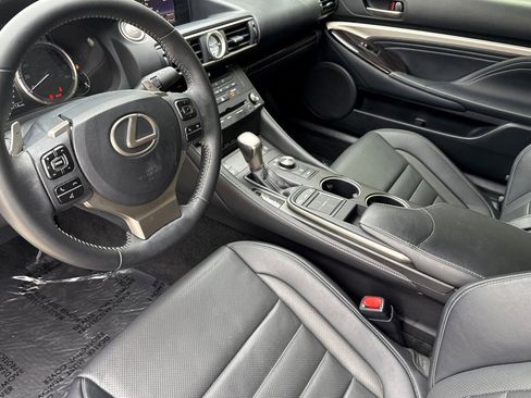 Used 2015 Lexus RC 350 w/ Navigation System Package RWD image 4