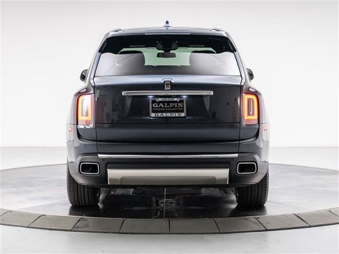 Used 2024 Rolls-Royce Cullinan AWD/4WD image 4