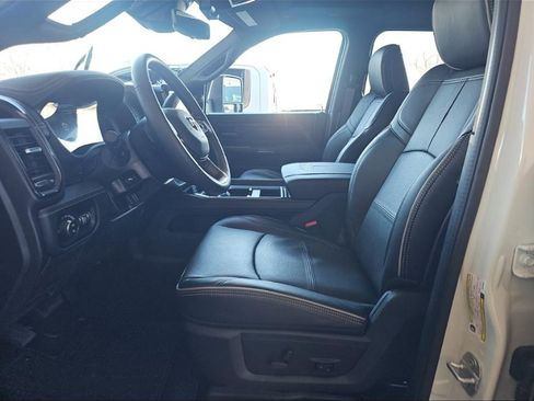 Used 2024 RAM 3500 Limited image 10