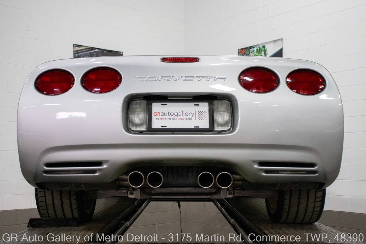 Used 2002 Chevrolet Corvette Convertible w/ Preferred Equipment Group2 RWD image 21