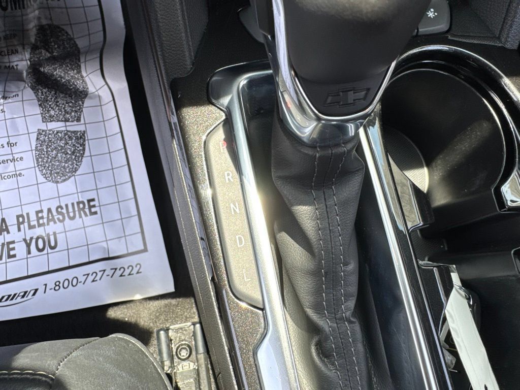 Used 2021 Chevrolet TrailBlazer ACTIV w/ Technology Package FWD image 21
