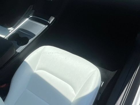 Used 2023 Tesla Model 3 Standard Range RWD image 12