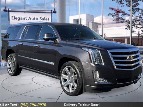 Used 2017 Cadillac Escalade ESV Premium Luxury AWD/4WD image 3