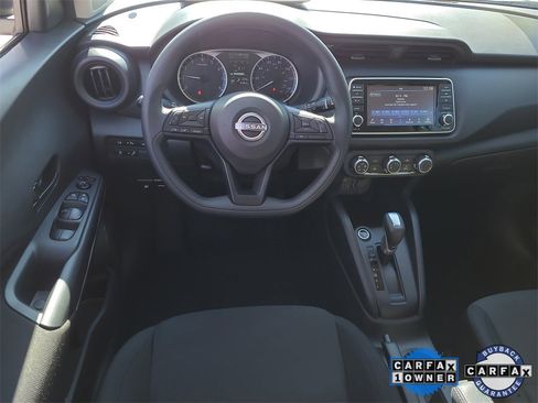 Certified 2025 Nissan Kicks Play S image 11