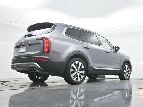 Used 2022 Kia Telluride S AWD/4WD image 36