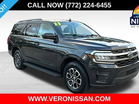 Used 2023 Ford Expedition XLT image 1