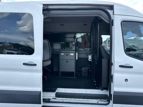 Used 2015 Ford Transit 150 XLT RWD image 26