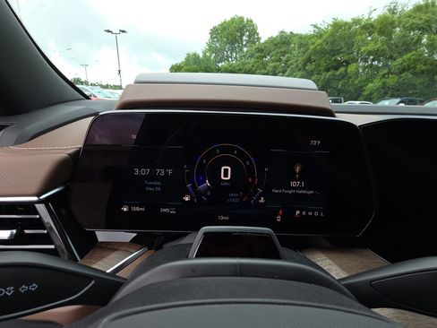 New 2026 Chevrolet Tahoe High Country AWD/4WD image 16