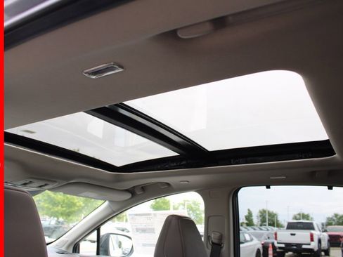 New 2025 Nissan Murano Platinum w/ Cargo Package image 19