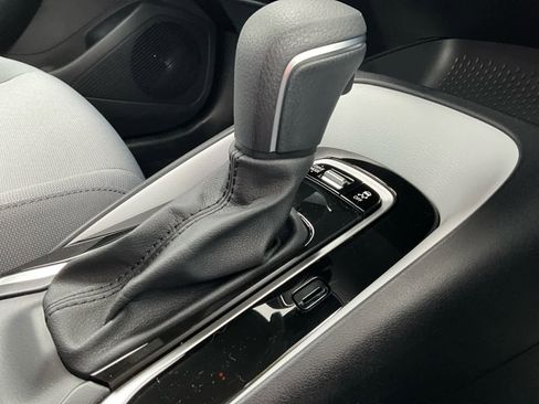 Used 2026 Toyota Corolla SE image 18