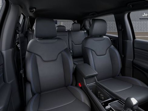 New 2026 Jeep Compass Limited AWD/4WD image 16