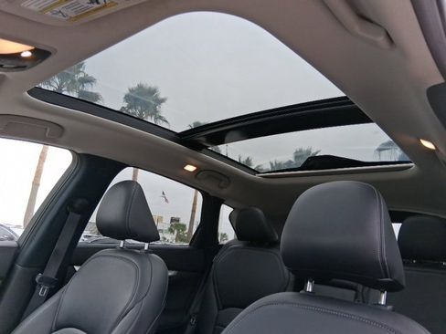 Used 2021 INFINITI QX50 Essential image 15