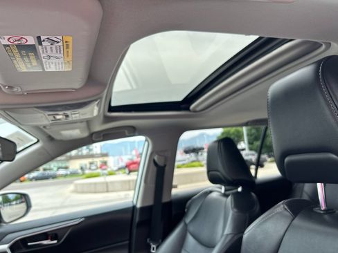 Certified 2021 Toyota RAV4 XLE Premium AWD/4WD image 26