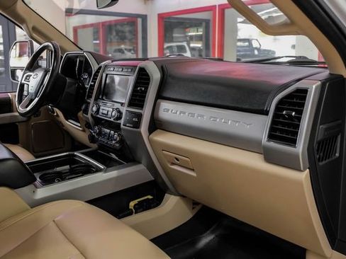 Used 2020 Ford F350 Lariat w/ Lariat Ultimate Package image 14