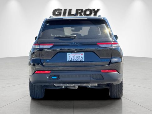 Used 2023 Jeep Grand Cherokee Trailhawk w/ Advanced Protech Group II AWD/4WD image 5