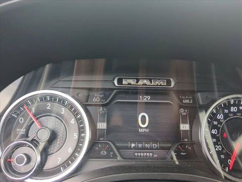 Used 2019 RAM 1500 Laramie RWD image 10