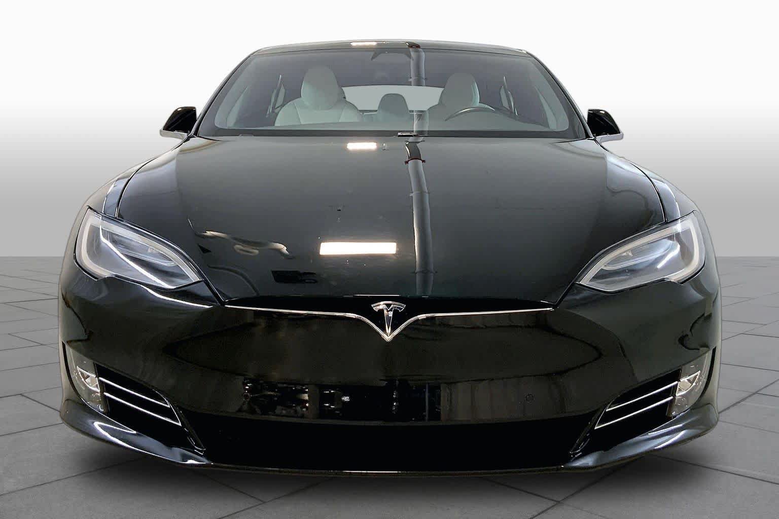Used 2020 Tesla Model S Performance AWD/4WD image 3