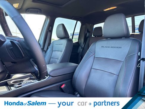 Used 2024 Honda Ridgeline Black Edition image 11