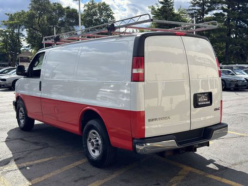 Used 2018 GMC Savana 3500 w/ Driver Convenience Package RWD image 6
