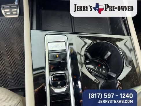Used 2024 Volkswagen Atlas SEL Premium R-Line AWD/4WD image 12
