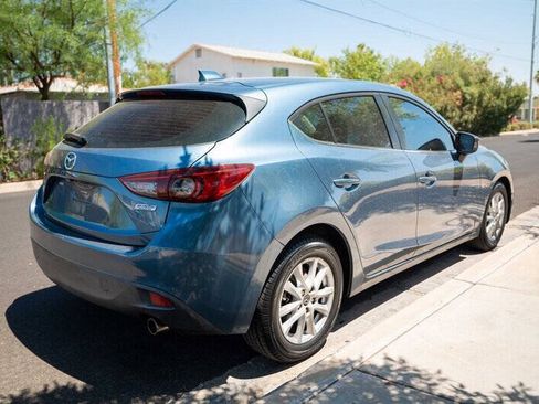Used 2014 MAZDA MAZDA3 i Touring w/ Technology Package FWD image 5